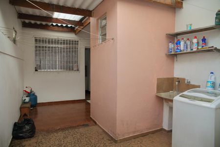 Casa à venda com 116m², 2 quartos e 1 vagaÁrea de Serviço