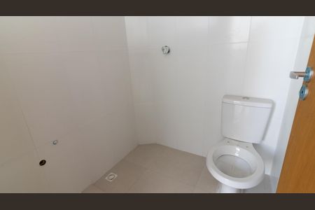 Apartamento à venda com 38m², 2 quartos e sem vaga Apartamento à venda com 38m², 2 quartos e sem vagaBanheiro