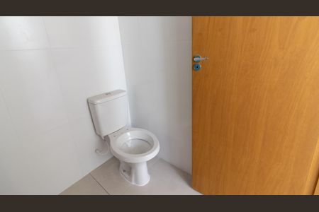 Apartamento à venda com 38m², 2 quartos e sem vaga Apartamento à venda com 38m², 2 quartos e sem vagaBanheiro