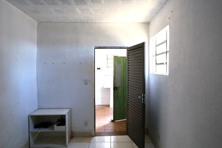 Quarto de casa para alugar com 1 quarto, 55m² em Senhor dos Passos, Belo Horizonte