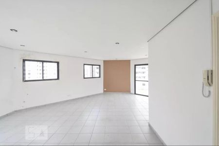 Studio à venda com 31m², 1 quarto e 1 vaga Studio à venda com 31m², 1 quarto e 1 vagaÁrea comum - Salão de festas