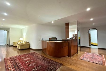 Apartamento à venda com 170m², 4 quartos e 4 vagasEntrada