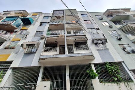 Apartamento à venda com 52m², 1 quarto e 1 vaga Apartamento à venda com 52m², 1 quarto e 1 vagaFachada