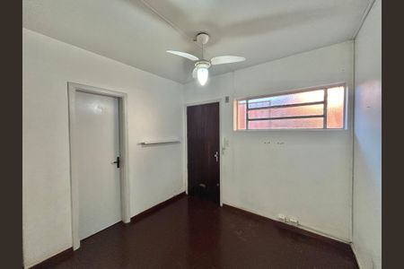 Apartamento à venda com 45m², 1 quarto e sem vaga Apartamento à venda com 45m², 1 quarto e sem vagaSala