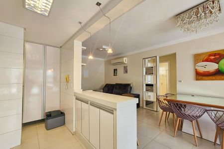 Apartamento para alugar com 77m², 2 quartos e 2 vagas Apartamento para alugar com 77m², 2 quartos e 2 vagasCozinha