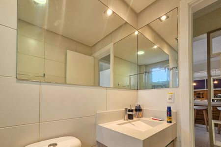 Apartamento para alugar com 77m², 2 quartos e 2 vagas Apartamento para alugar com 77m², 2 quartos e 2 vagasBanheiro