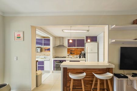 Apartamento para alugar com 77m², 2 quartos e 2 vagas Apartamento para alugar com 77m², 2 quartos e 2 vagasCozinha