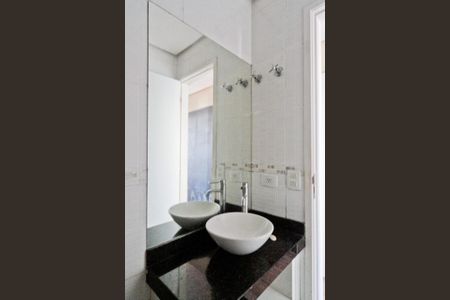 Apartamento para alugar com 100m², 3 quartos e 2 vagasBanheiro