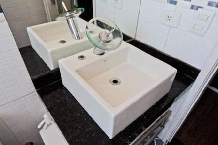 Apartamento para alugar com 100m², 3 quartos e 2 vagasBanheiro da Suíte