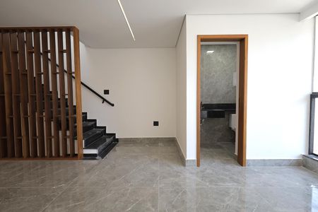 Casa à venda com 3 quartos, 142m² em Parque das Nações, Santo André