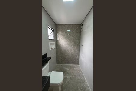 Casa à venda com 142m², 3 quartos e 4 vagas Casa à venda com 142m², 3 quartos e 4 vagasBanheiro da Suíte