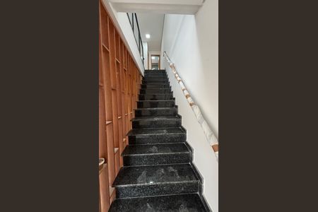 Casa à venda com 3 quartos, 142m² em Parque das Nações, Santo André