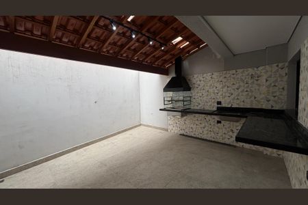 Casa à venda com 142m², 3 quartos e 4 vagas Casa à venda com 142m², 3 quartos e 4 vagasÁrea de Serviço