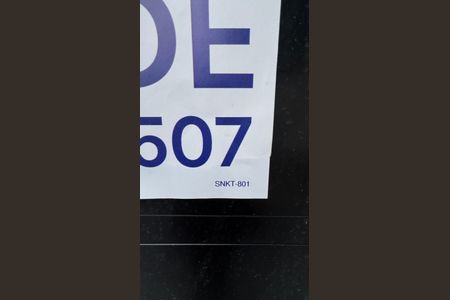 Casa à venda com 142m², 3 quartos e 4 vagas Casa à venda com 142m², 3 quartos e 4 vagasFachada