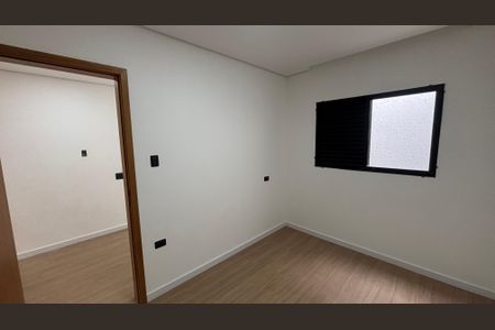 Casa à venda com 142m², 3 quartos e 4 vagas Casa à venda com 142m², 3 quartos e 4 vagasQuarto 2