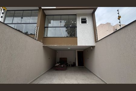 Casa à venda com 142m², 3 quartos e 4 vagas Casa à venda com 142m², 3 quartos e 4 vagasGaragem