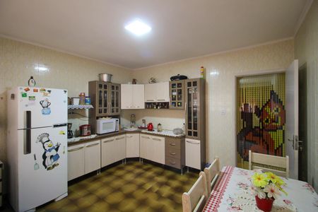 Casa à venda com 130m², 2 quartos e 2 vagasCozinha