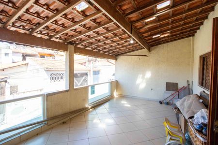 Casa para alugar com 252m², 3 quartos e 2 vagasVaranda