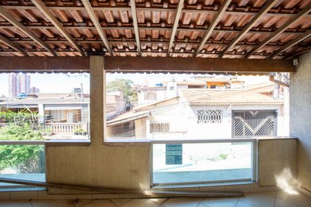 Casa para alugar com 252m², 3 quartos e 2 vagasVaranda