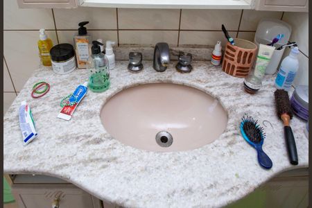 Casa para alugar com 252m², 3 quartos e 2 vagasBanheiro 1