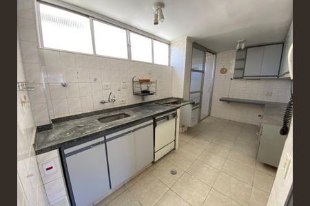 Apartamento para alugar com 140m², 2 quartos e 2 vagas Apartamento para alugar com 140m², 2 quartos e 2 vagasCozinha