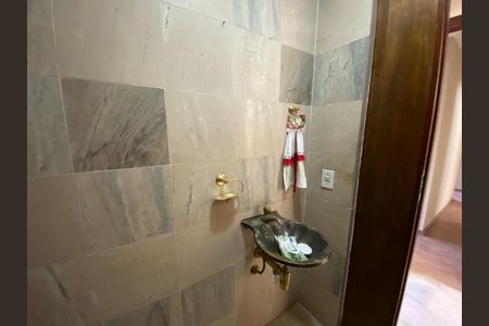 Apartamento para alugar com 140m², 2 quartos e 2 vagas Apartamento para alugar com 140m², 2 quartos e 2 vagasLavabo