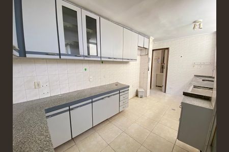 Apartamento para alugar com 140m², 2 quartos e 2 vagas Apartamento para alugar com 140m², 2 quartos e 2 vagasCozinha
