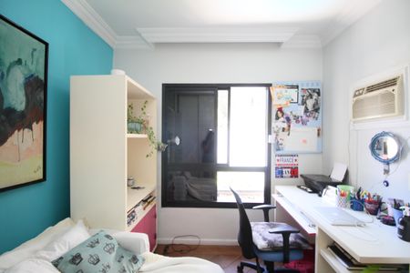 Apartamento à venda com 140m², 3 quartos e 3 vagasQuarto 2