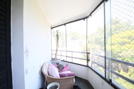 Apartamento à venda com 140m², 3 quartos e 3 vagasVaranda Suíte 