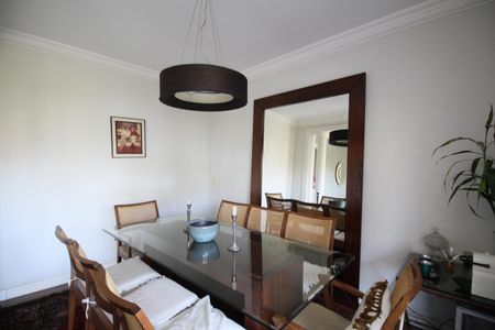 Apartamento à venda com 140m², 3 quartos e 3 vagasSala