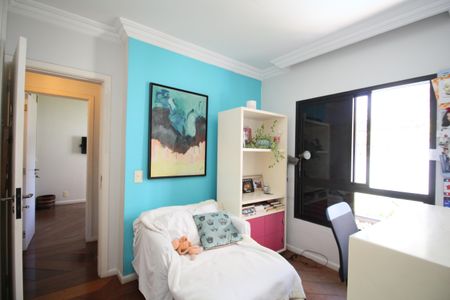 Apartamento à venda com 140m², 3 quartos e 3 vagasQuarto 2