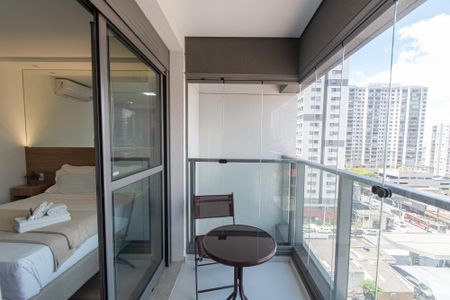Studio para alugar com 25m², 1 quarto e sem vagaVaranda
