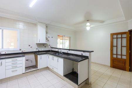 Casa de condomínio para alugar com 710m², 5 quartos e 6 vagasCozinha