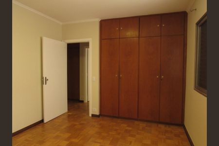 Casa para alugar com 210m², 4 quartos e 2 vagasQuarto 1