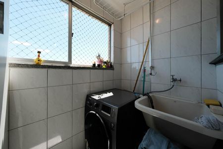 Apartamento à venda com 56m², 2 quartos e 1 vagaSala/Cozinha