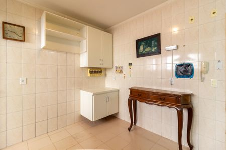 Apartamento para alugar com 110m², 3 quartos e 2 vagas Apartamento para alugar com 110m², 3 quartos e 2 vagasCozinha