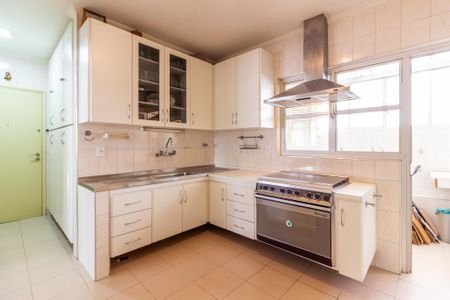 Apartamento para alugar com 110m², 3 quartos e 2 vagas Apartamento para alugar com 110m², 3 quartos e 2 vagasCozinha