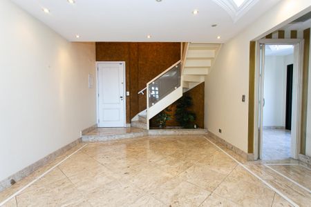 Apartamento para alugar com 140m², 3 quartos e 2 vagasSala