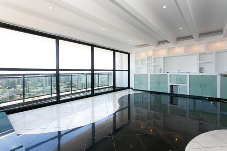 Apartamento para alugar com 140m², 3 quartos e 2 vagasVaranda