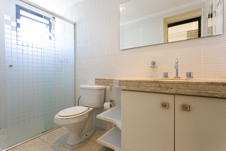 Apartamento para alugar com 140m², 3 quartos e 2 vagasBanheiro da Suíte 2