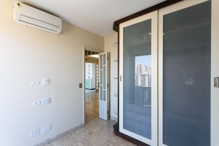 Apartamento para alugar com 140m², 3 quartos e 2 vagasQuarto