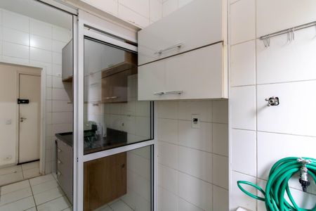 Apartamento à venda com 71m², 2 quartos e 1 vaga Apartamento à venda com 71m², 2 quartos e 1 vagaArea de Serviço