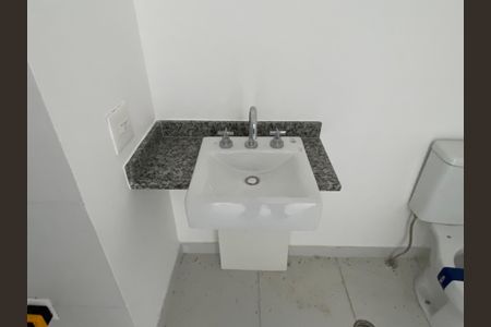 Studio à venda com 34m², 0 quarto e sem vagaStudio Banheiro