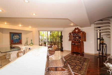 Apartamento à venda com 157m², 2 quartos e 2 vagas Apartamento à venda com 157m², 2 quartos e 2 vagasSala de Jantar