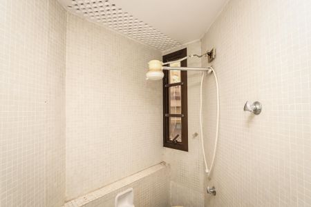 Apartamento à venda com 157m², 2 quartos e 2 vagas Apartamento à venda com 157m², 2 quartos e 2 vagasBanheiro de Serviço