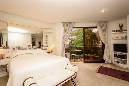 Apartamento à venda com 157m², 2 quartos e 2 vagas Apartamento à venda com 157m², 2 quartos e 2 vagasSuite Master