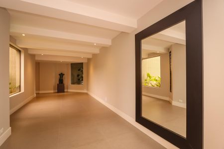 Apartamento à venda com 157m², 2 quartos e 2 vagas Apartamento à venda com 157m², 2 quartos e 2 vagasHall de Entrada