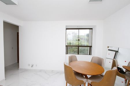 Sala de apartamento para alugar com 3 quartos, 65m² em Buritis, Belo Horizonte