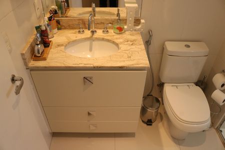 Apartamento à venda com 155m², 3 quartos e 2 vagasBanheiro 2