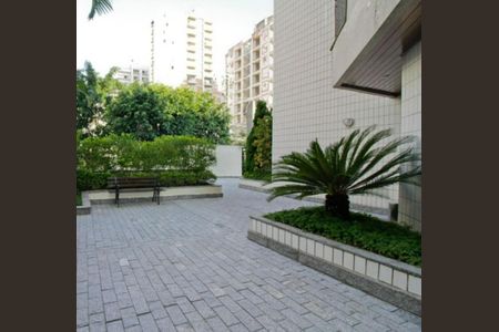 Apartamento à venda com 155m², 4 quartos e 3 vagas Apartamento à venda com 155m², 4 quartos e 3 vagasFoto 32